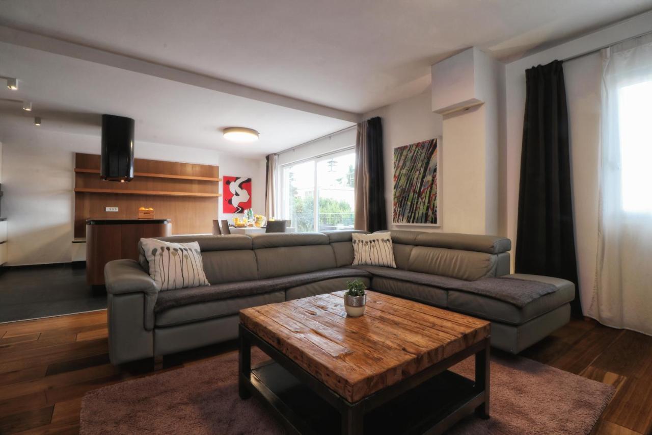 Kseni Accommodation Rovinj Exterior photo