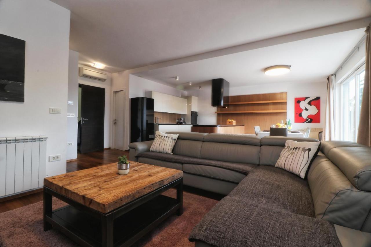 Kseni Accommodation Rovinj Exterior photo